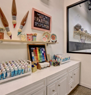 Kids party crack pot studio