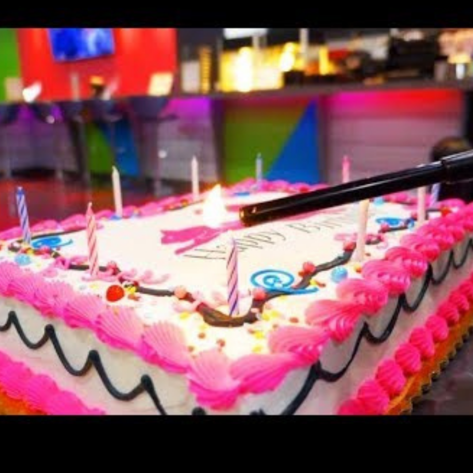 Flying Squirrel Trampoline Park (Ottawa)