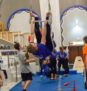 Trapezium - Le Château de Cirque - Kids Party Package